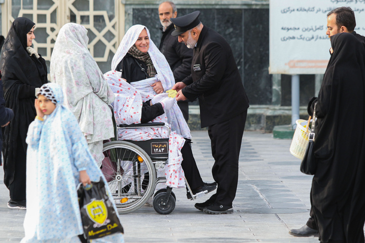 Imam Reza shrine sends invitations for Iftar feasts