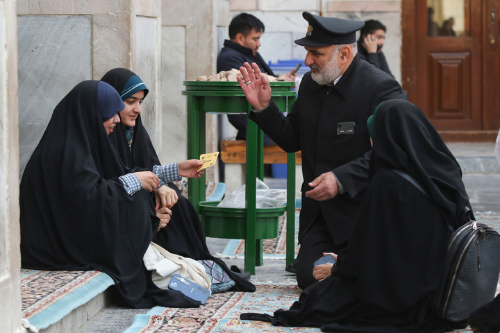 Imam Reza shrine sends invitations for Iftar feasts