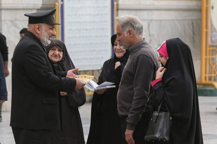 Imam Reza shrine sends invitations for Iftar feasts