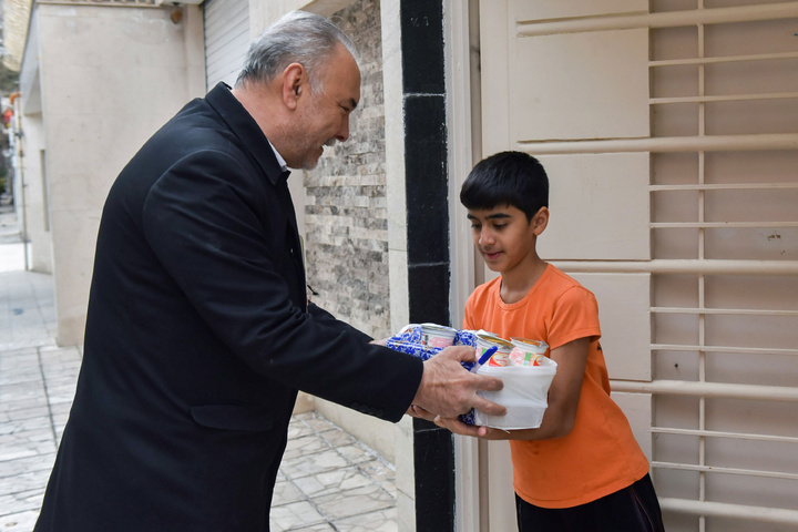 Imam Reza shrine distributes 2,000 Iftar meals daily in Mashhad