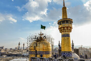 حرم امام رضا(ع) کے گنبد مطہر کی صفائی اور دھلائی کا کام