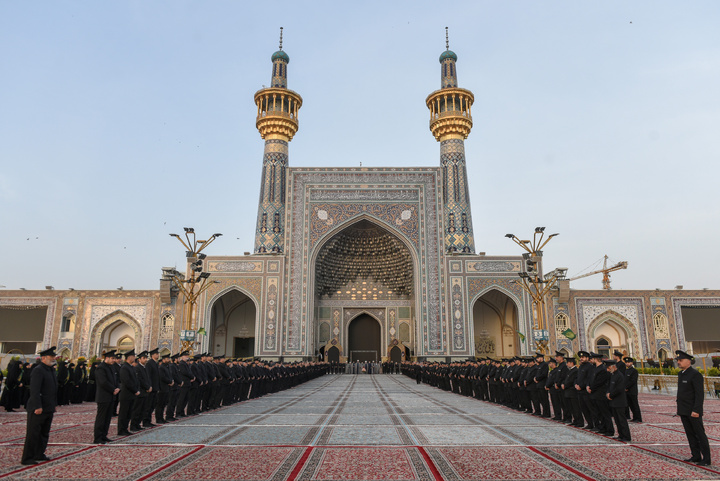 Khotbeh Khani ceremony underway at Imam Reza Shrine in memory of Bandar Abbas tragedy victims