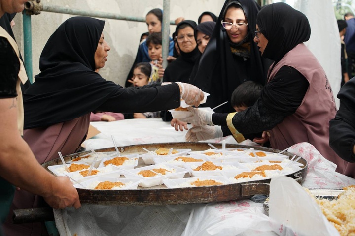 Holy shrine holds Khotbeh Khani ceremony in memory of port blast victims  Holy shrine holds Khotbeh Khani ceremony in memory of port blast victims