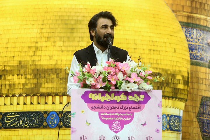 اجتماع ۱۰ هزار دانشجوی دختر سراسر کشور در حرم بانوی کرامت