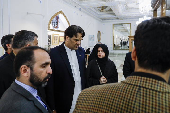 Pakistan PM's special assistant visits Imam Reza Shrine