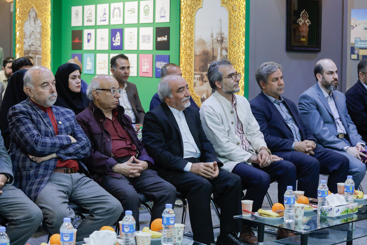مہدی زابل عباسی کا گولڈ میڈل آستان قدس رضوی کے میوزیم کو ہدیہ کر دیا گیا