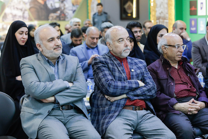 مہدی زابل عباسی کا گولڈ میڈل آستان قدس رضوی کے میوزیم کو ہدیہ کر دیا گیا