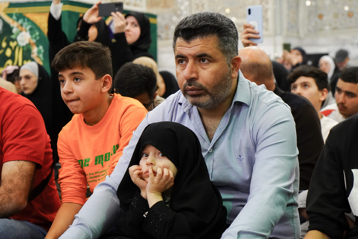 حفل تکلیف الیافعین السوریین في الحرم الرضوي الشریف