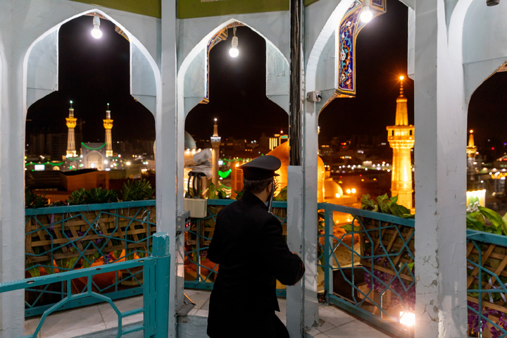 ارتفاع صوت النقارة ليلة میلاد الإمام الرضا (ع)