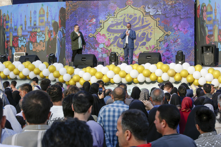 Imam Reza's lovers celebrate his birth anniv.