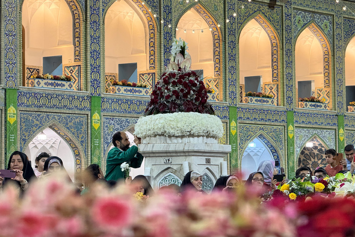 EditKaramat Ten-Day Celebrations at Imam Reza Shrine