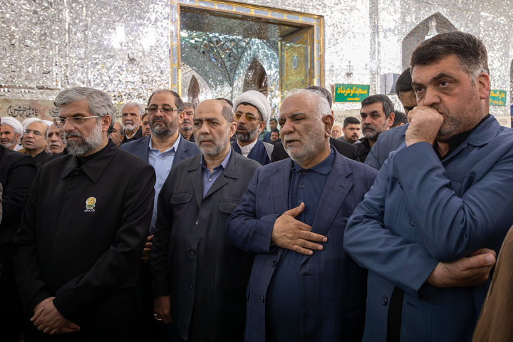 إحياء الذكرى السنوية الأولى لإستشهاد آية الله رئيسي في الحرم الرضوي الشریف