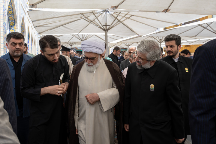 شہید آیت اللہ رئیسی کو خراج عقیدت پیش کرنے کے لئے پہلی برسی کا انعقاد
