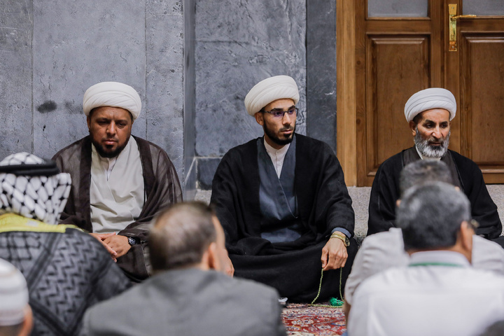 تشرف أصحاب مواكب سامراء بزیارة الحرم الرضوي الشریف