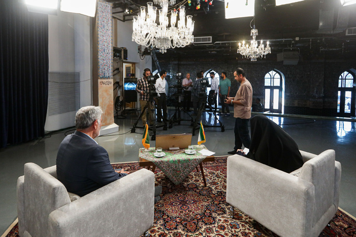 AQR to air Tawhid Khaneh TV program