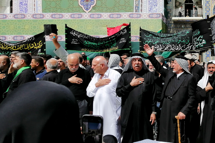 حرم امام رضا علیہ السلام میں یوم شہادت امام محمد تقی الجواد علیہ السلام کی مناسبت سے عزاداری کے مناظر