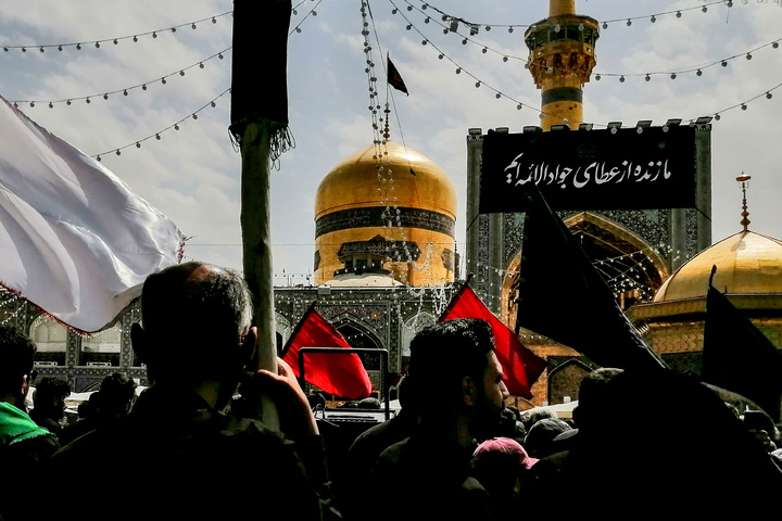 حرم امام رضا علیہ السلام میں یوم شہادت امام محمد تقی الجواد علیہ السلام کی مناسبت سے عزاداری کے مناظر