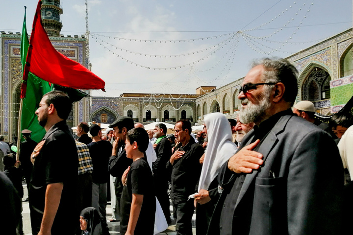 حرم امام رضا علیہ السلام میں یوم شہادت امام محمد تقی الجواد علیہ السلام کی مناسبت سے عزاداری کے مناظر