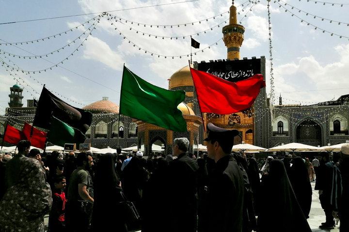 حرم امام رضا علیہ السلام میں یوم شہادت امام محمد تقی الجواد علیہ السلام کی مناسبت سے عزاداری کے مناظر