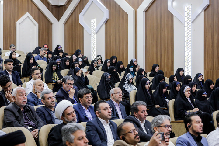 چوتھی بین الاقوامی کانگریس امام رضا(ع) اور عصری علوم کی افتتاحی تقریب کا آغاز