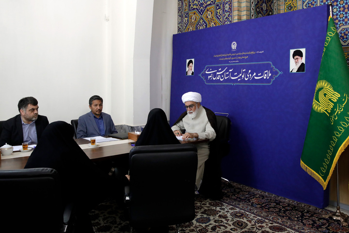 آستان قدس رضوی کے متولی کی عوام سے ملاقات