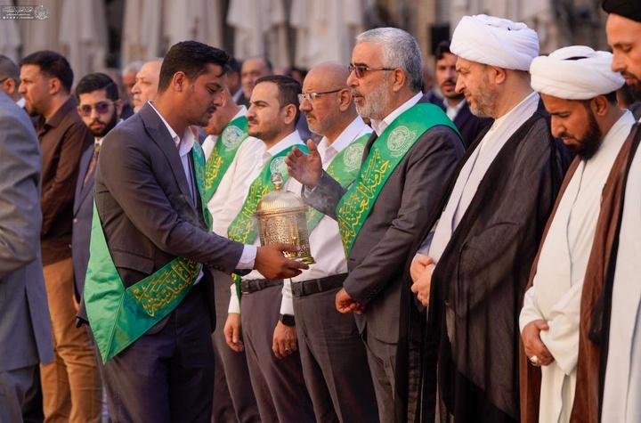 اهداء پرچم غدیر به موسسات و سازمان ها