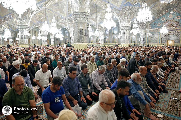إقامة صلاة عید الأضحی المبارک في الحرم الرضوي الشریف