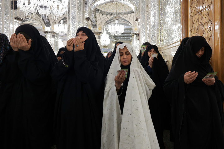اقامه نماز عید سعید قربان در حرم مطهر رضوی