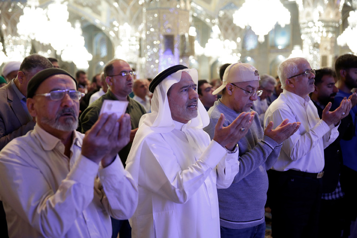 اقامه نماز عید سعید قربان در حرم مطهر رضوی
