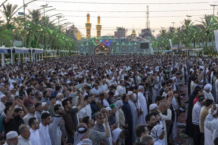 نماز عید در کربلا