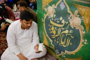 حرم امام رضا(ع) میں اردو زبان زائرین کے لئے دعائے عرفہ کے دعائیہ پروگرام کا انعقاد
