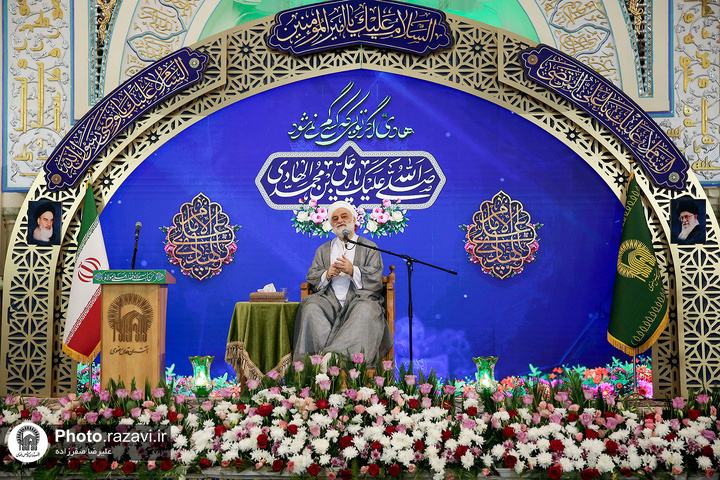 الحرم الرضوي الشريف عشية ولادة الإمام الهادي (ع)