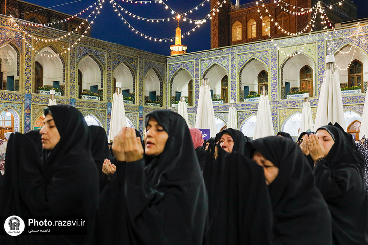 الحرم الرضوي الشريف عشية ولادة الإمام الهادي (ع)
