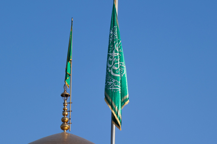 تركيب نقش الغدیریة في الحرم الرضوي الشریف