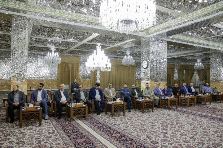 لقاء لجنة تحكيم مهرجان الإمام الرضا (ع) الدولي الرابع للإعلام بمتولي العتبة الرضوية المقدسة