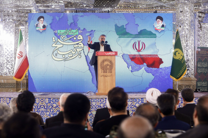 اجتماع تحليلي وتوضيحي حول « الفتح القریب»