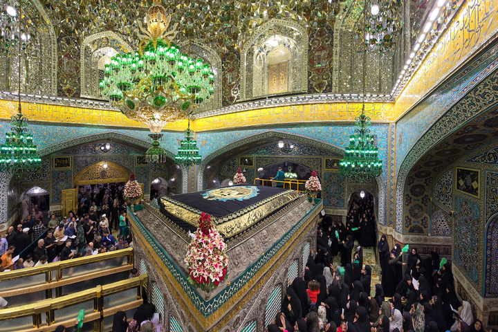 تبدیل کسوة الروضة الرضویة المنورة بمناسبة حلول شهر المحرم