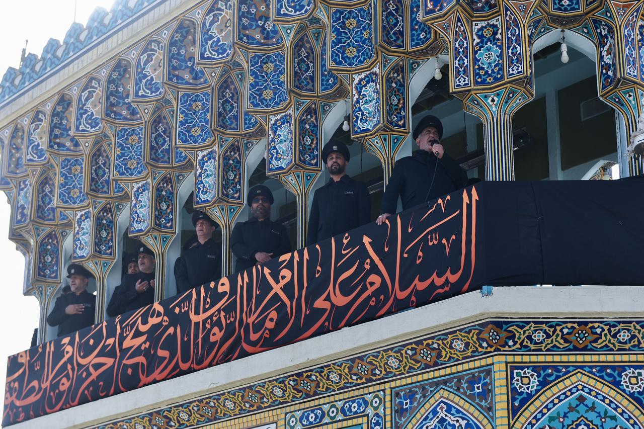 محرم الحرام کی مناسبت سے حرم امام رضا(ع) میں ’’صلا‘‘ کے روایتی پروگرام کا انعقاد