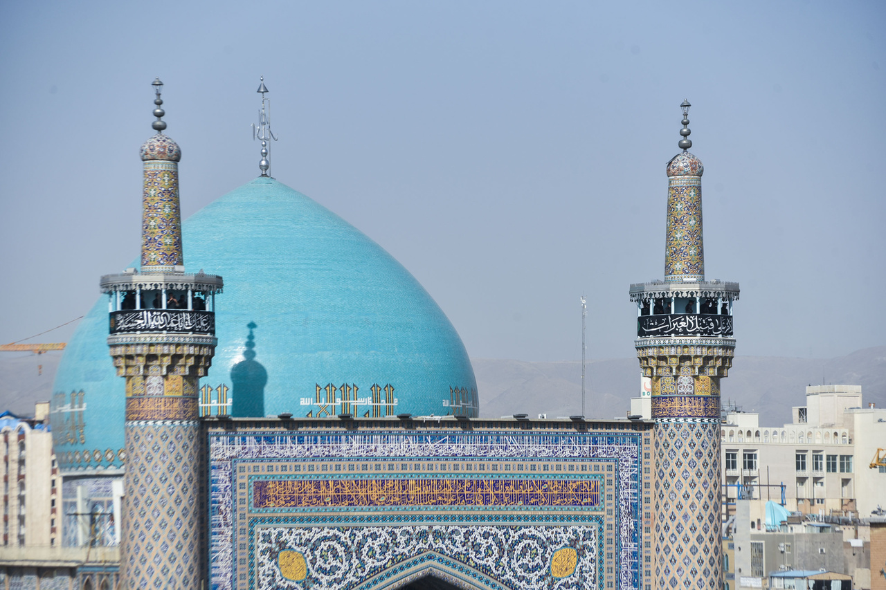 مراسم (صلا) التقلیدیة في اليوم الأول من شهر محرم الحرام في الحرم الرضوي الشریف