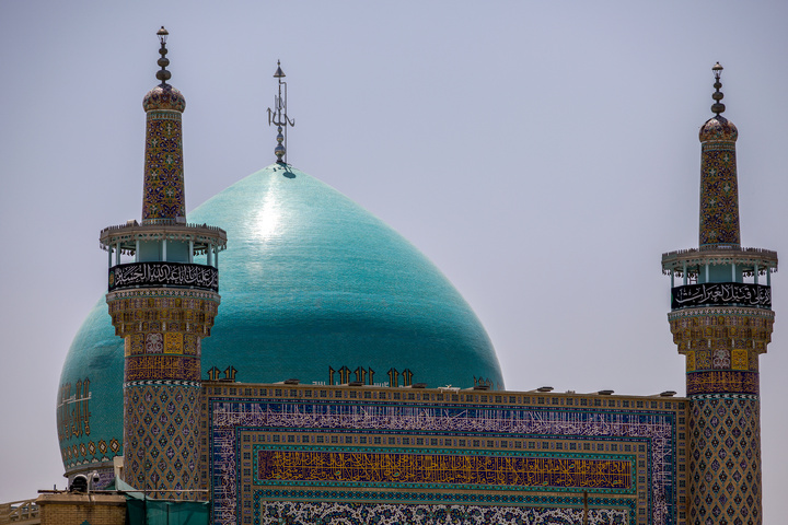 محرم الحرام کی مناسبت سے حرم امام رضا علیہ السلام سیاہ پوش