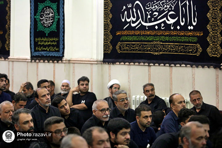 مراسم عزاء ليلة تاسوعاء في حسينية الإمام الرضا (ع)
