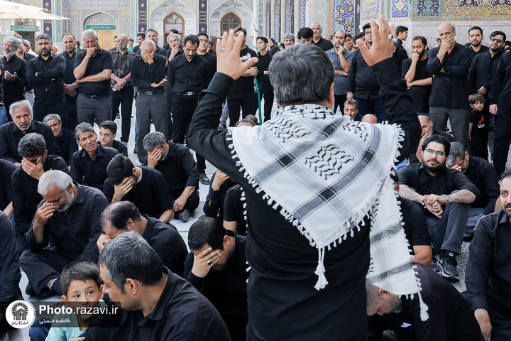 حرم امام رضا (ع) میں نومحرم الحرام کی مناسبت سے عزاداری کا انعقاد