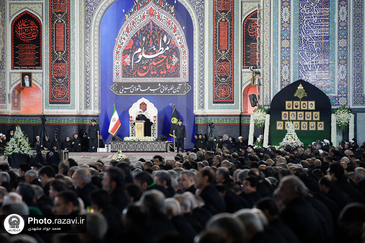 حرم امام رضا(ع) میں شبِ عاشور کے موقع پر خطبہ خوانی کے مراسم کا انعقاد حرم امام رضا(ع) میں شبِ عاشور کے موقع پر خطبہ خوانی کے مراسم کا انعقاد