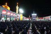 أقيمت في الحرم الرضوي الشریف مراسم « لیلة غُرباء الإمام الحسین(ع)»