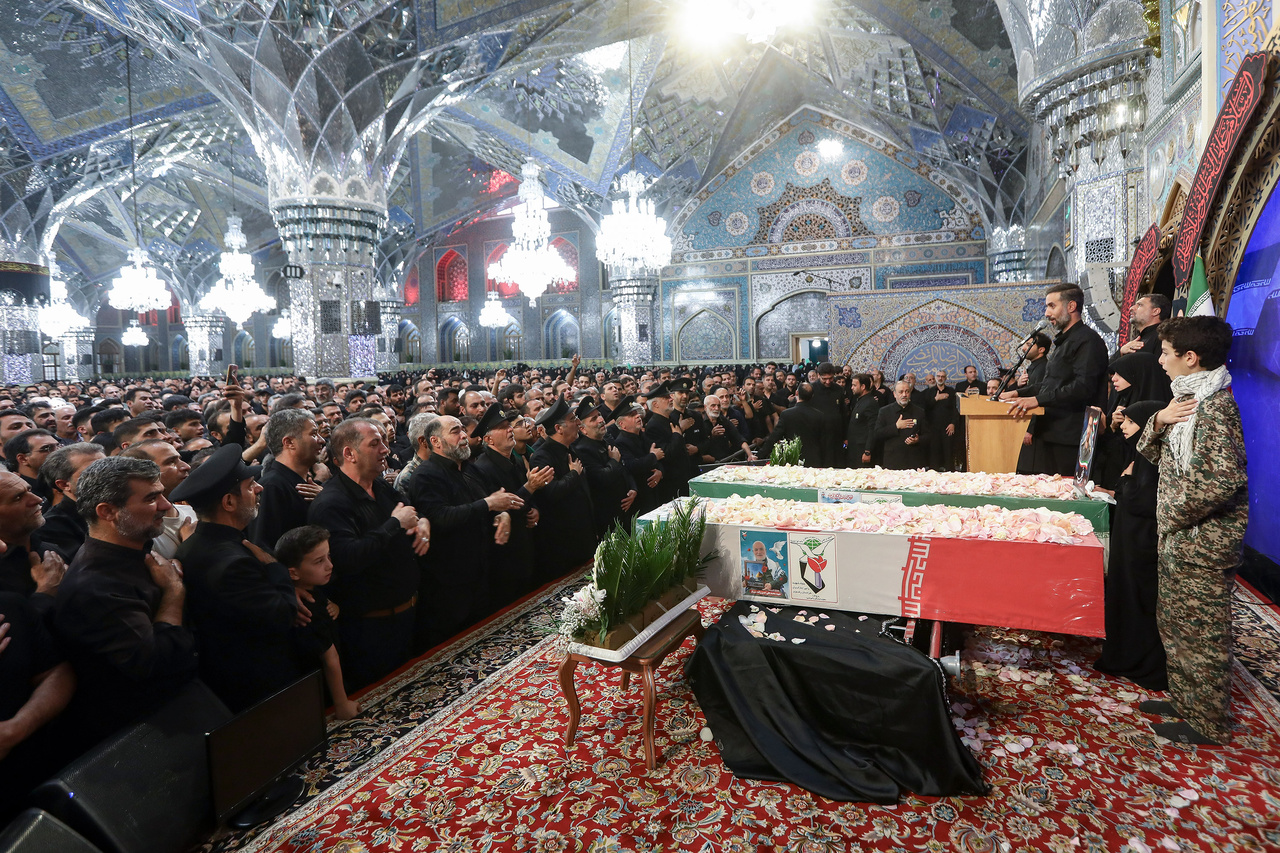 یوم عاشورا حرم امام رضا(ع) میں عظیم اجتماع کا انعقاد