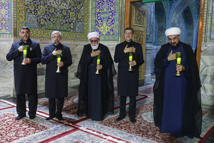 مراسم لیلة غرباء الإمام الحسین (ع) في الحرم الرضوي الشریف