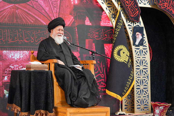 عاشور کے دن حرم امام رضا(ع) میں مقتل خوانی کے مراسم