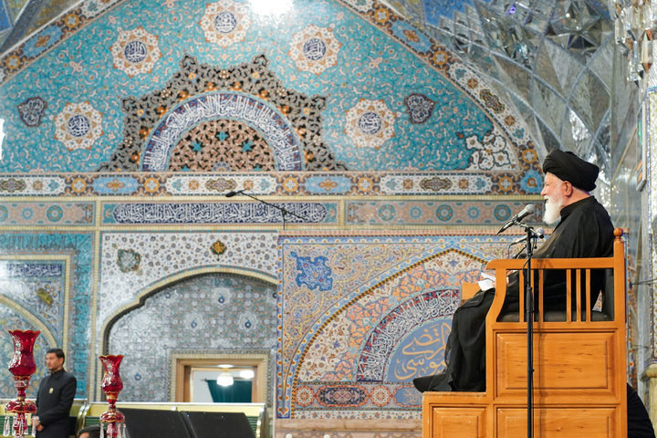 عاشور کے دن حرم امام رضا(ع) میں مقتل خوانی کے مراسم
