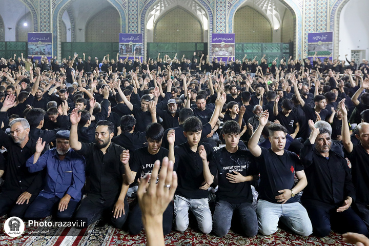 مراسم عزاء المواکب الأفغانستانیة في الحرم الرضوي الشریف