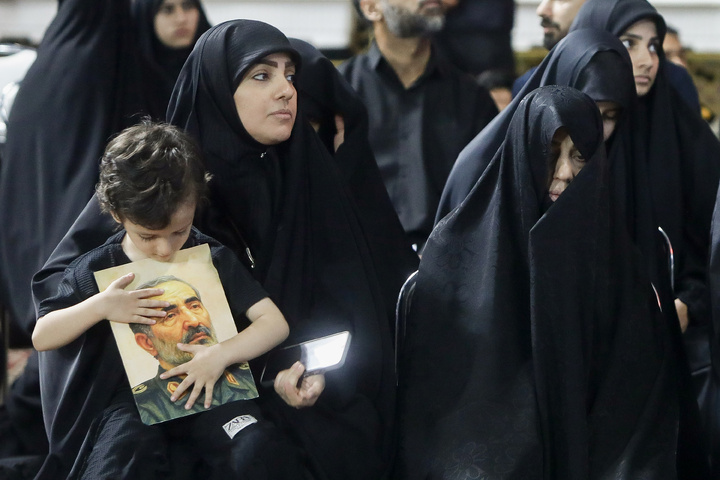 بزرگداشت شهدا در حرم مطهر رضوی